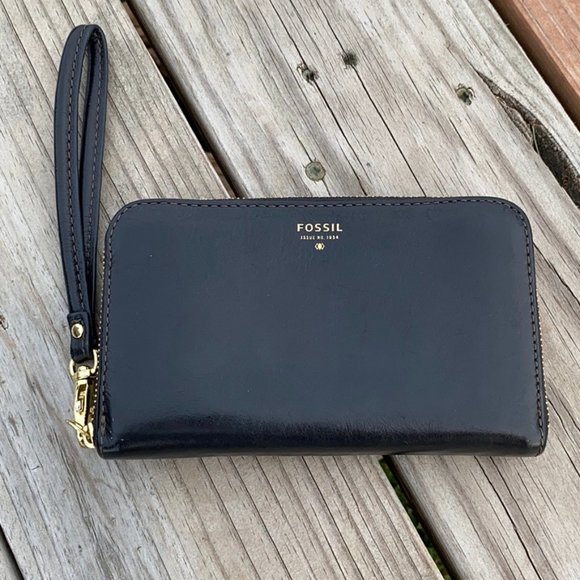 FOSSIL Handbags - Fossil Large Wristlet